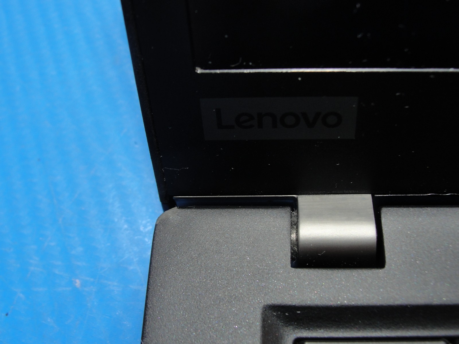 Lenovo ThinkPad T14s Gen 1 14″ FHD i5‑10210U 1.6GHz 8GB RAM 512GB SSD+Charger