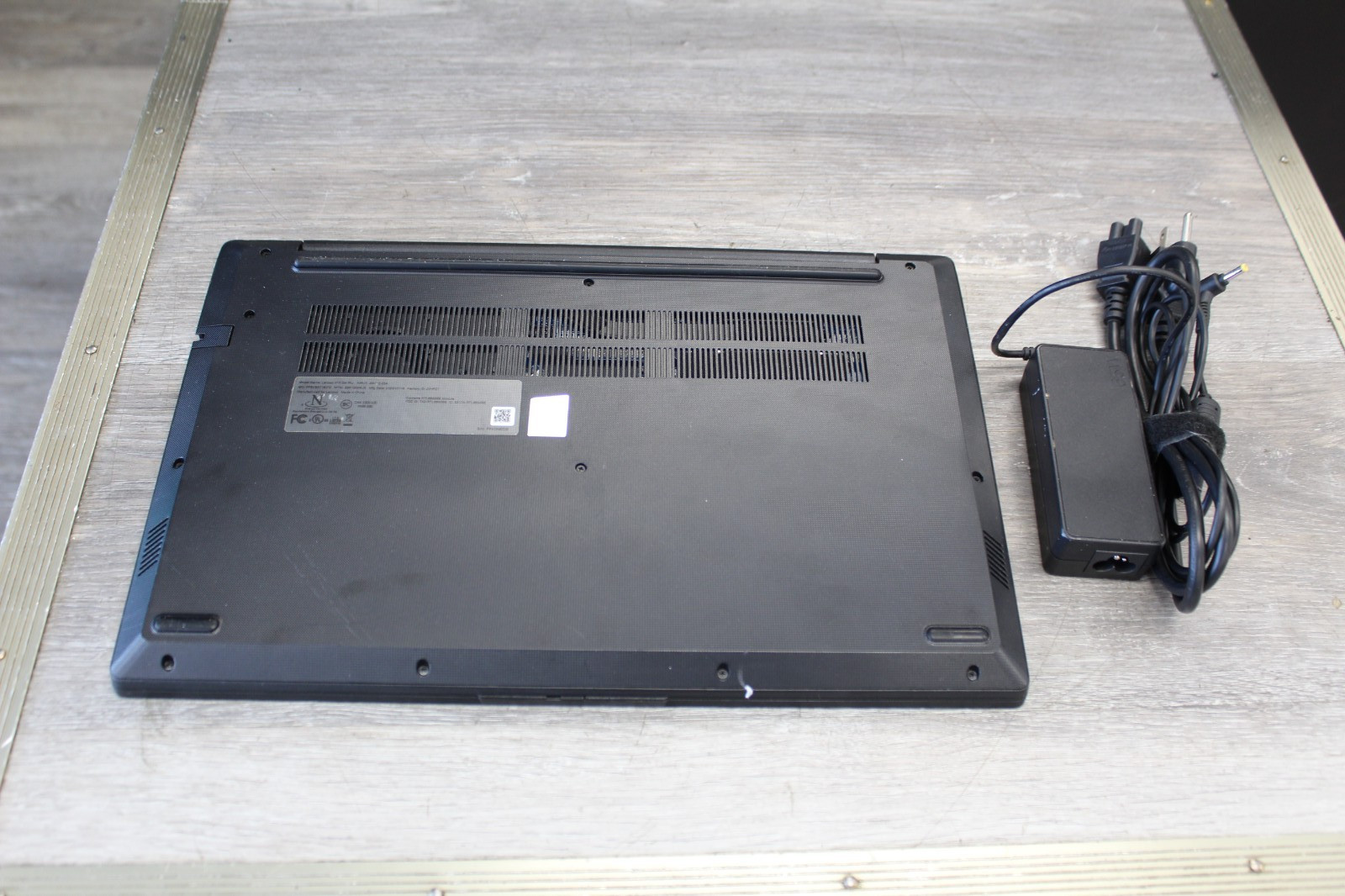 Lenovo V15 G4 IRU Intel Core i3-1315U 8GB 256 GB SSD Windows 11 Pro Laptop