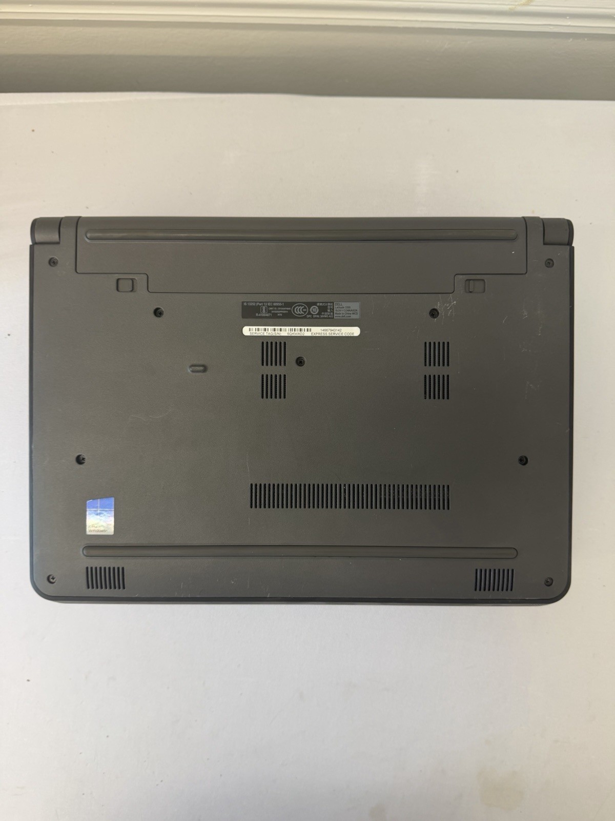 Dell Latitude 3350 Laptop – Good Screen – Intel Celeron 3215U – Read Des