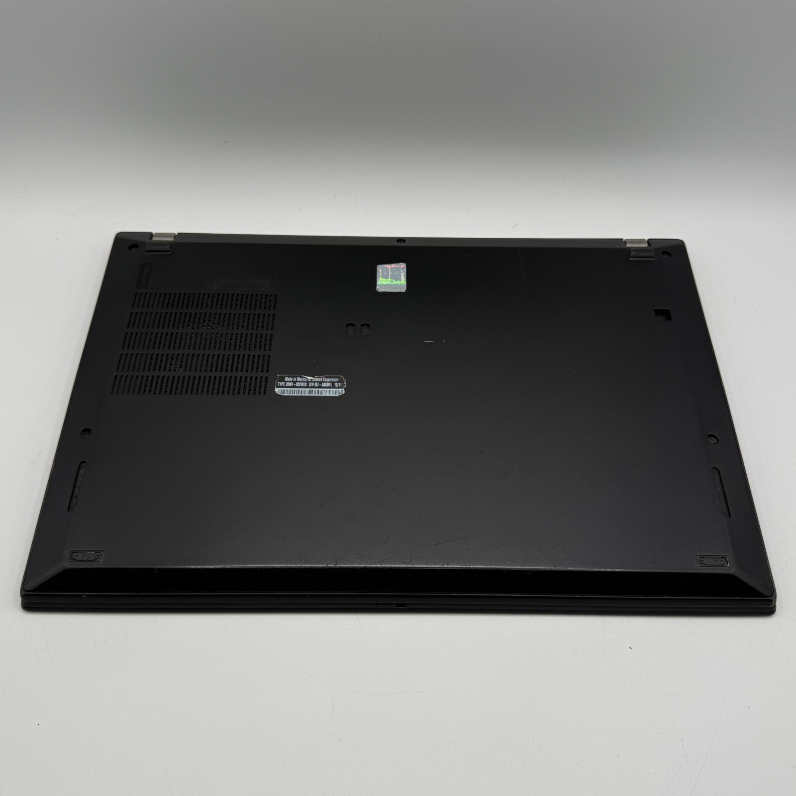Lenovo ThinkPad T490s 14″ i7-8565U 16GB RAM 256GB SSD Win11 Pro Fingerprin Fair