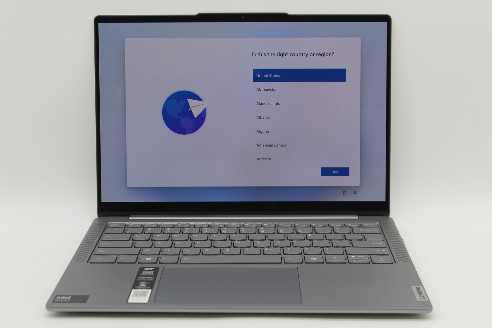 Lenovo Slim 7 14″ Touch Intel Core Ultra 7 155H 16GB 512GB 83D80000US PC1744554
