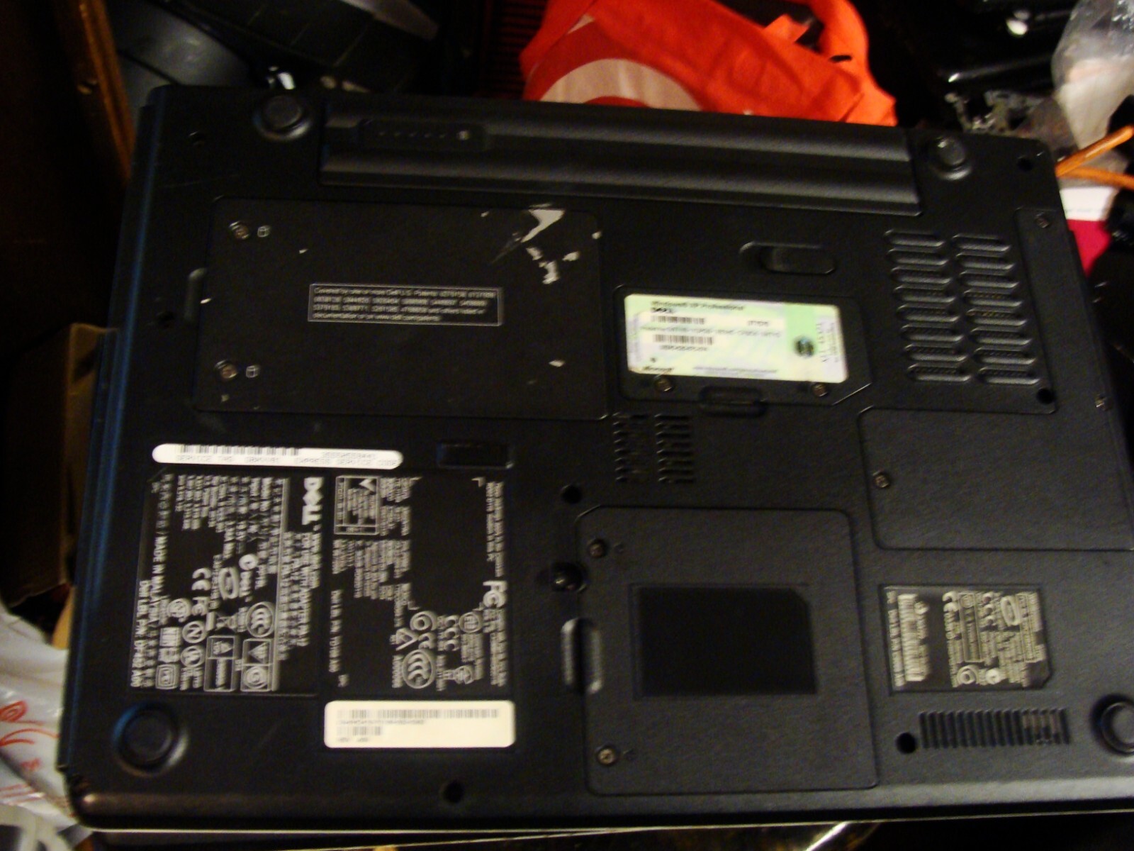 Dell Inspiron 630m Intel Pent M 1.73GHz 768mb RAM / 80GB HDD / Win XP Pro Sp3