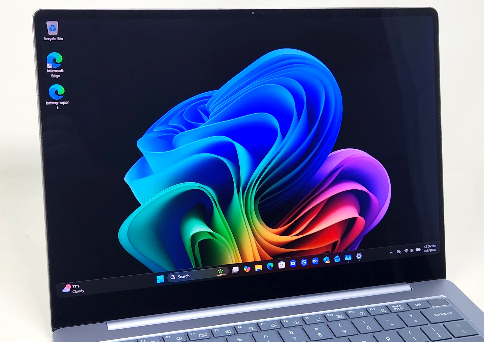 Samsung Galaxy Book4 Edge NP940XMA-KB1US ARMBased 14″ Touchscreen 16GB RAM 512GB