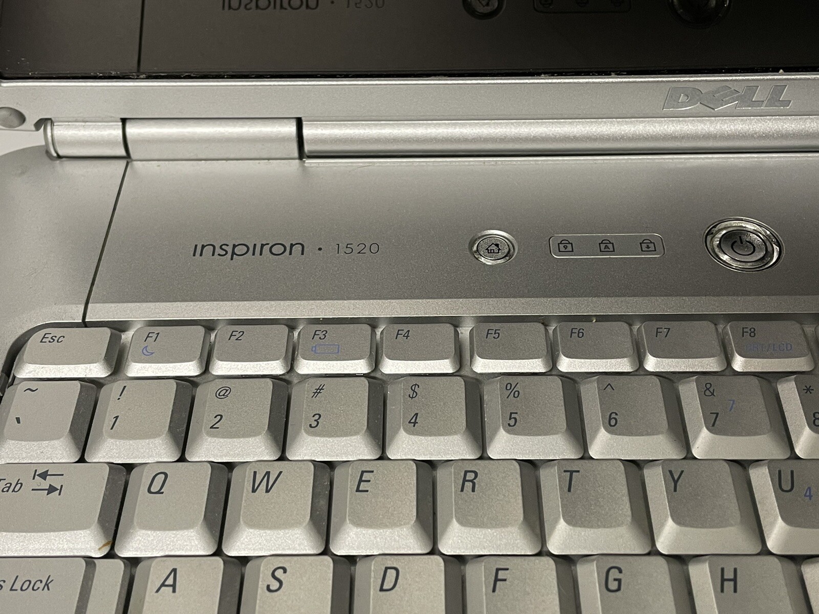 Dell Inspiron 1520 Laptop Untested Cracked Screen Freeship