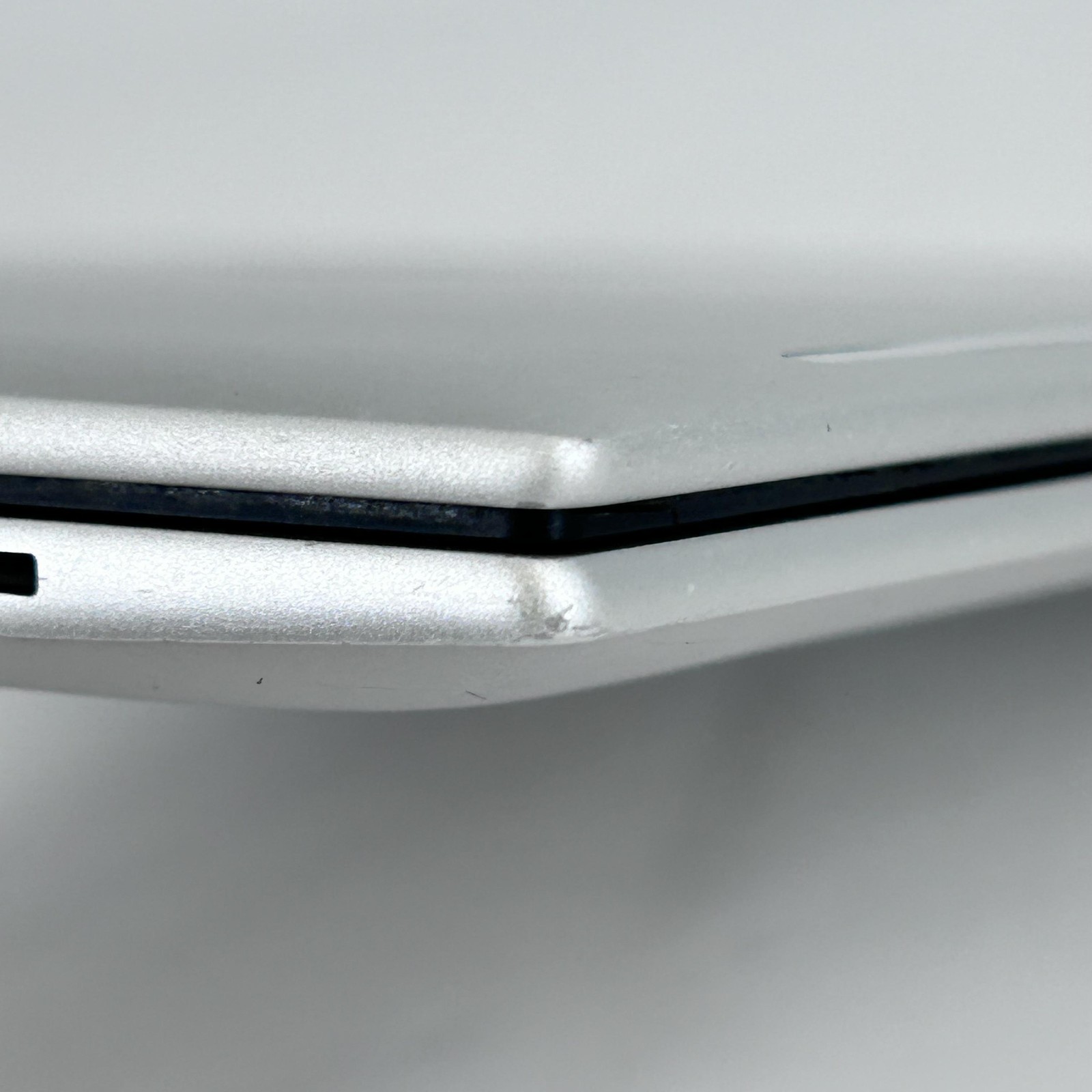 HP Elitebook 840 G9 14 FHD+ 1.6 GHz i5-1245U 16GB 512GB SSD Good FRAME GAP
