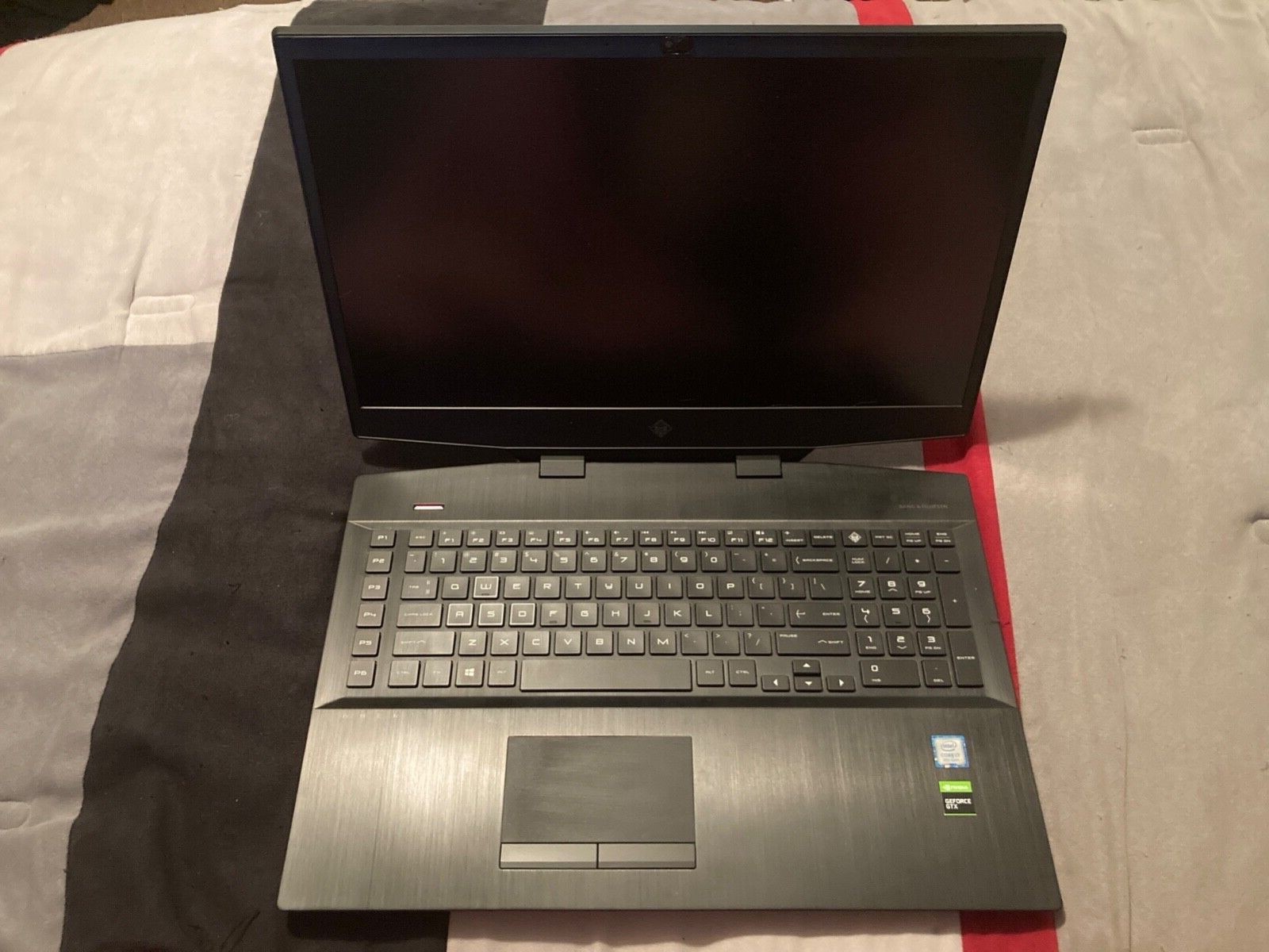 HP Omen 17 Gaming Laptop 17.3” i7-9750H 16GB RAM 1660Ti 6GB