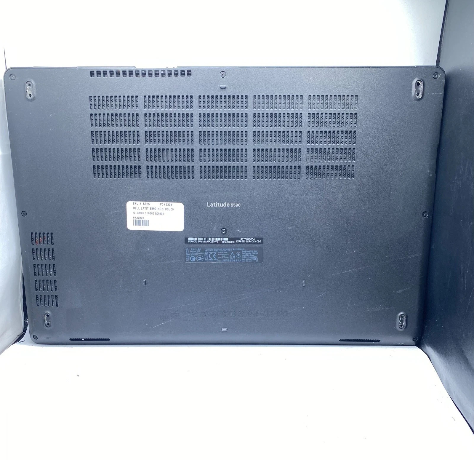 Dell Latitude 5590: i5-8350U CPU@1.7GHz 16GB RAM 256GB SSD No OS See Description