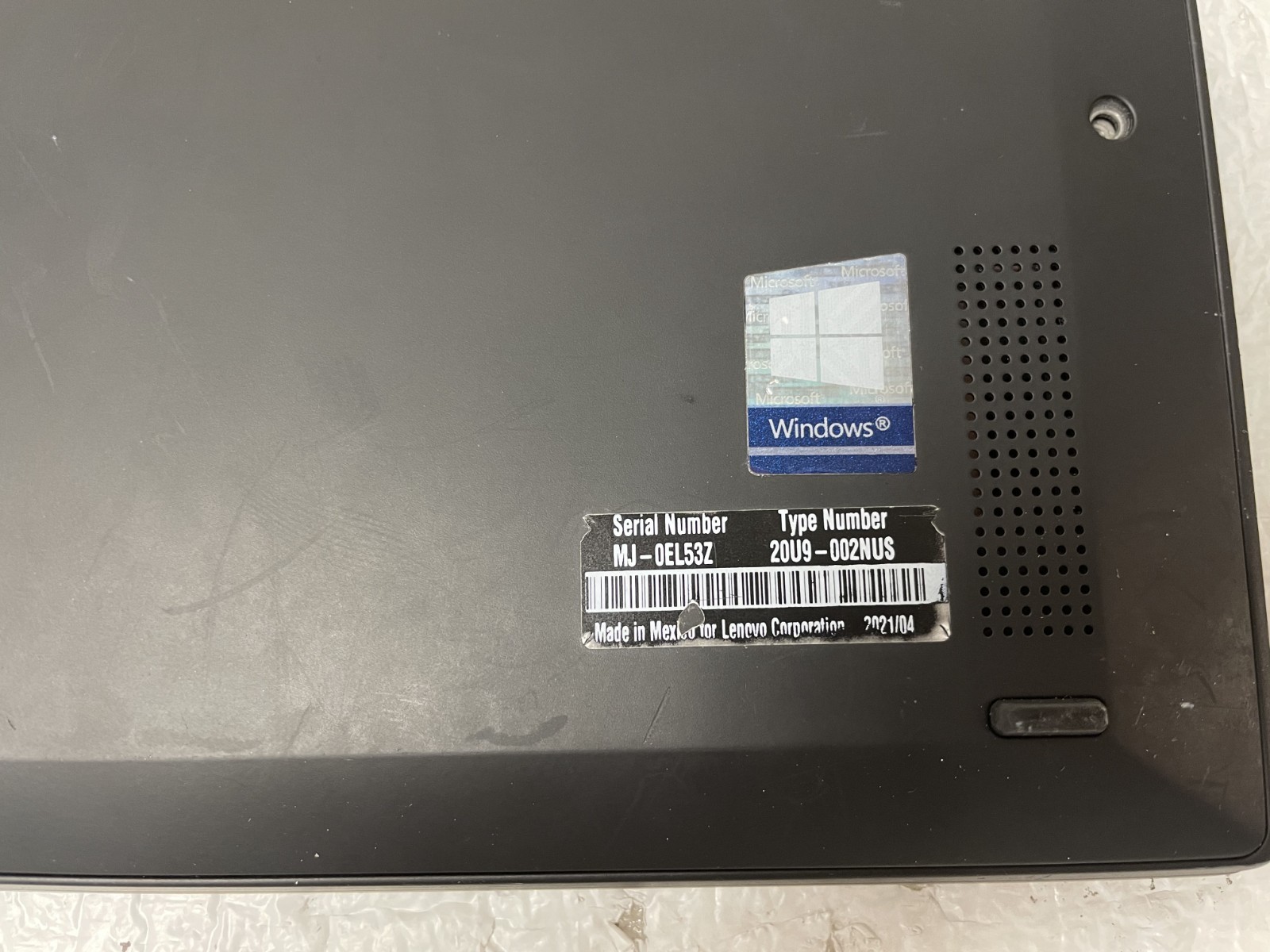 Lenovo X1 Carbon 8th Gen Core i7-10610U @1.80GHz 16GB RAM NO SSD For Parts
