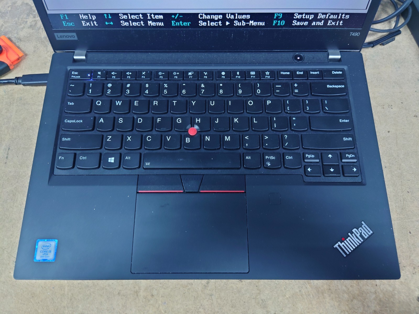 Lenovo ThinkPad T490 14″ FHD i5-8365U 16GB RAM 256GB SSD No OS