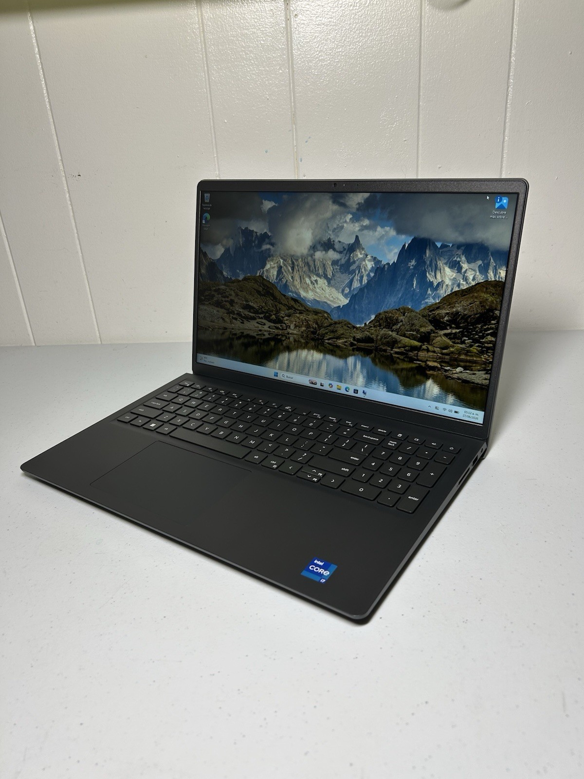 dell 15 laptop dc15250 Processor I7-1355U Storage 1Tb Ram 16gb Touchscreen