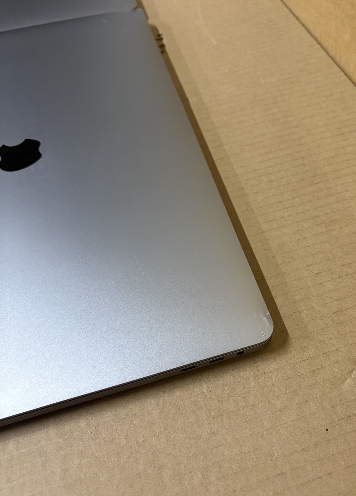 Lot of 2 Apple MacBook Pro A2141 i9-9880/ i7-9750H | 32GB/16GB | 1TB/500GB H