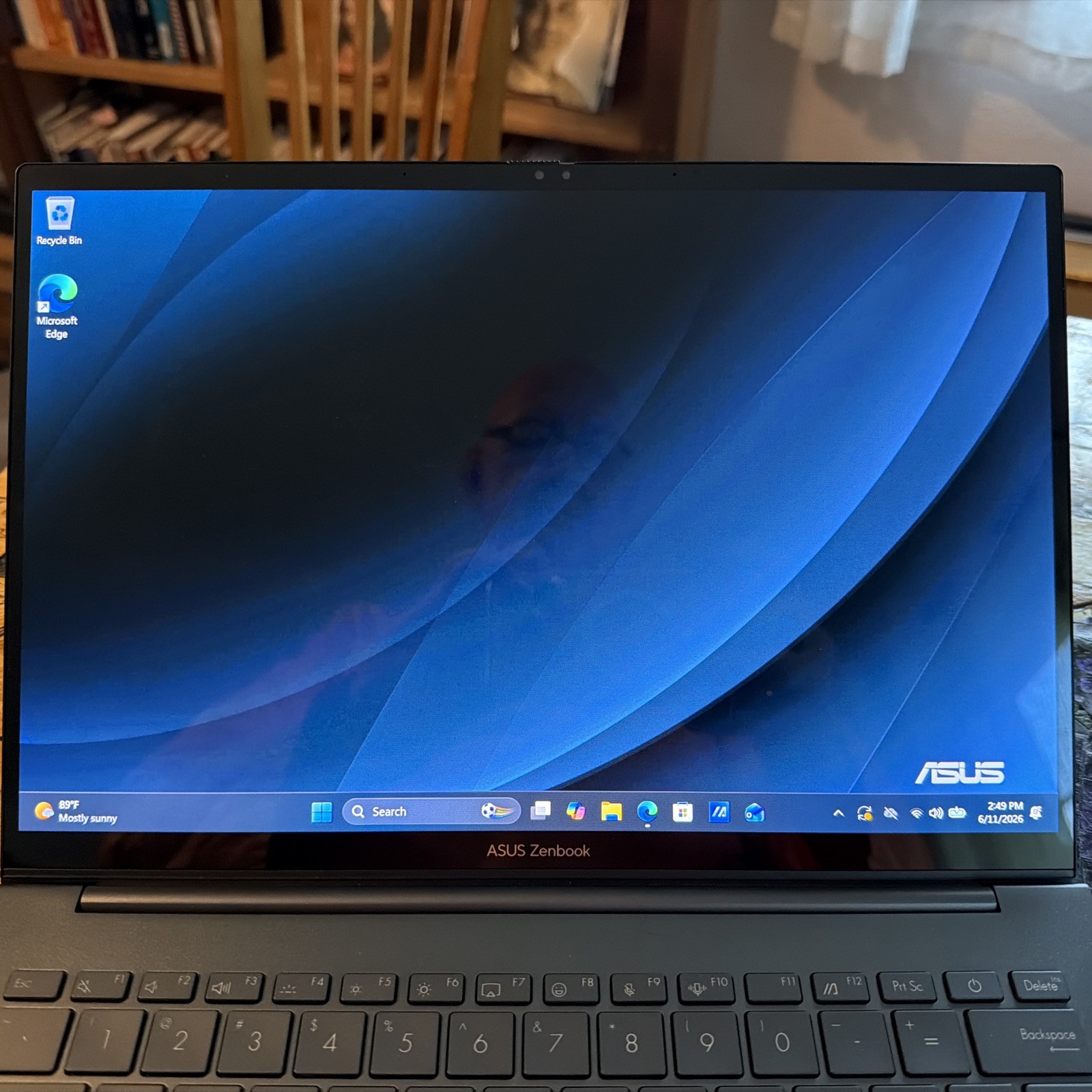 ASUS Zenbook 14 14″ 2K OLED Touch Intel Core Ultra 9 285H 32GB 1TB 9.9/10