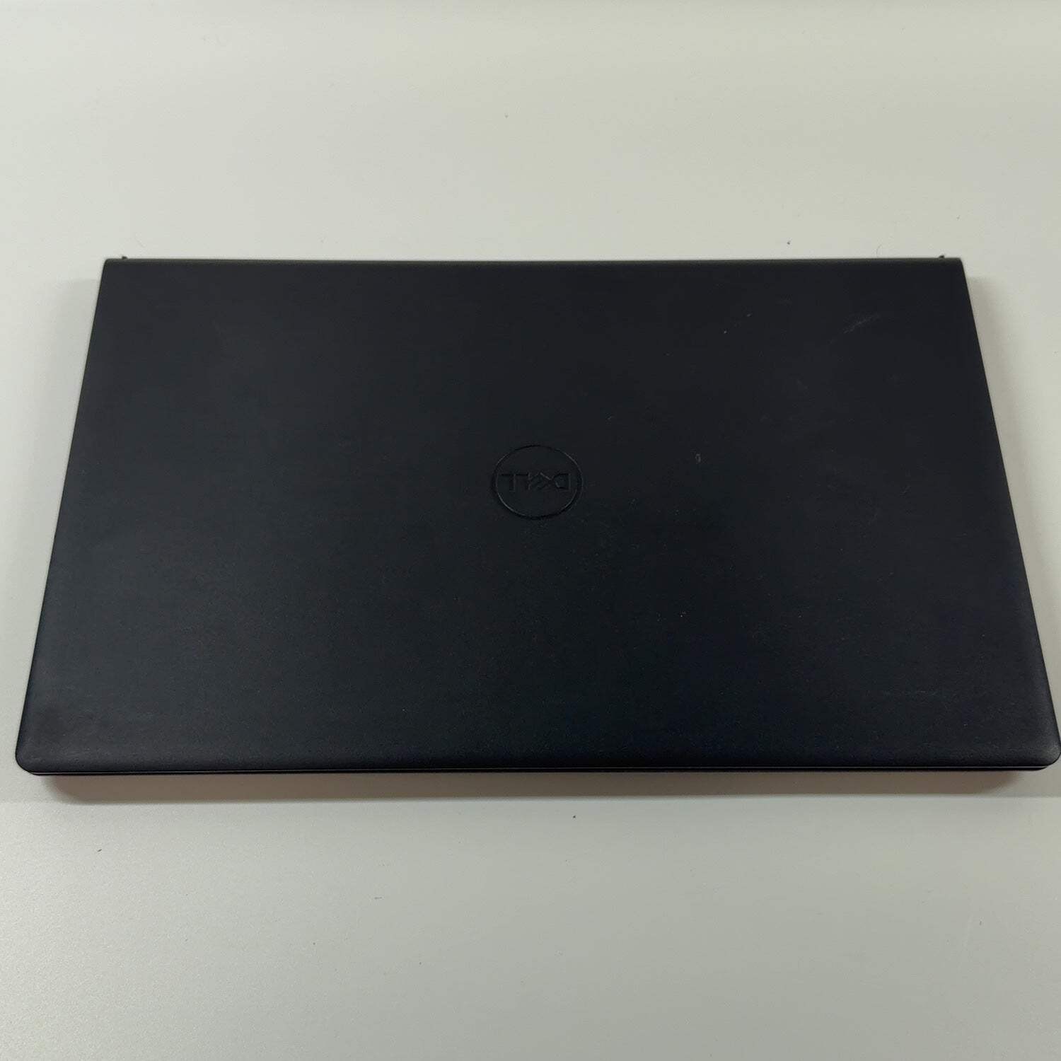 Dell Inspiron 3535 15.6″ Ryzen 7 7730U 2.0GHz 16GB RAM 1TB SSD