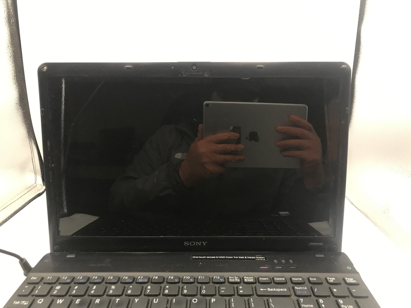 SONY VAIO VPCE547GM – FOR PARTS/REPAIR – INTEL I5 2410M – NO RAM – READ DESC -BB