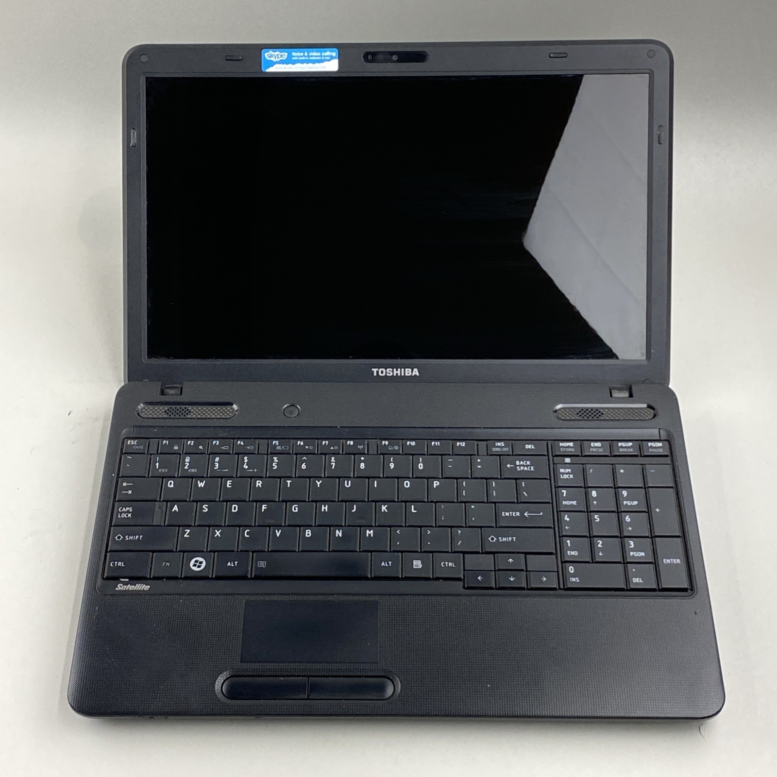 Toshiba Satellite C650 Core i3-2310M 2.10GHz 4GB RAM 15.6″ No Battery/HDD/OS