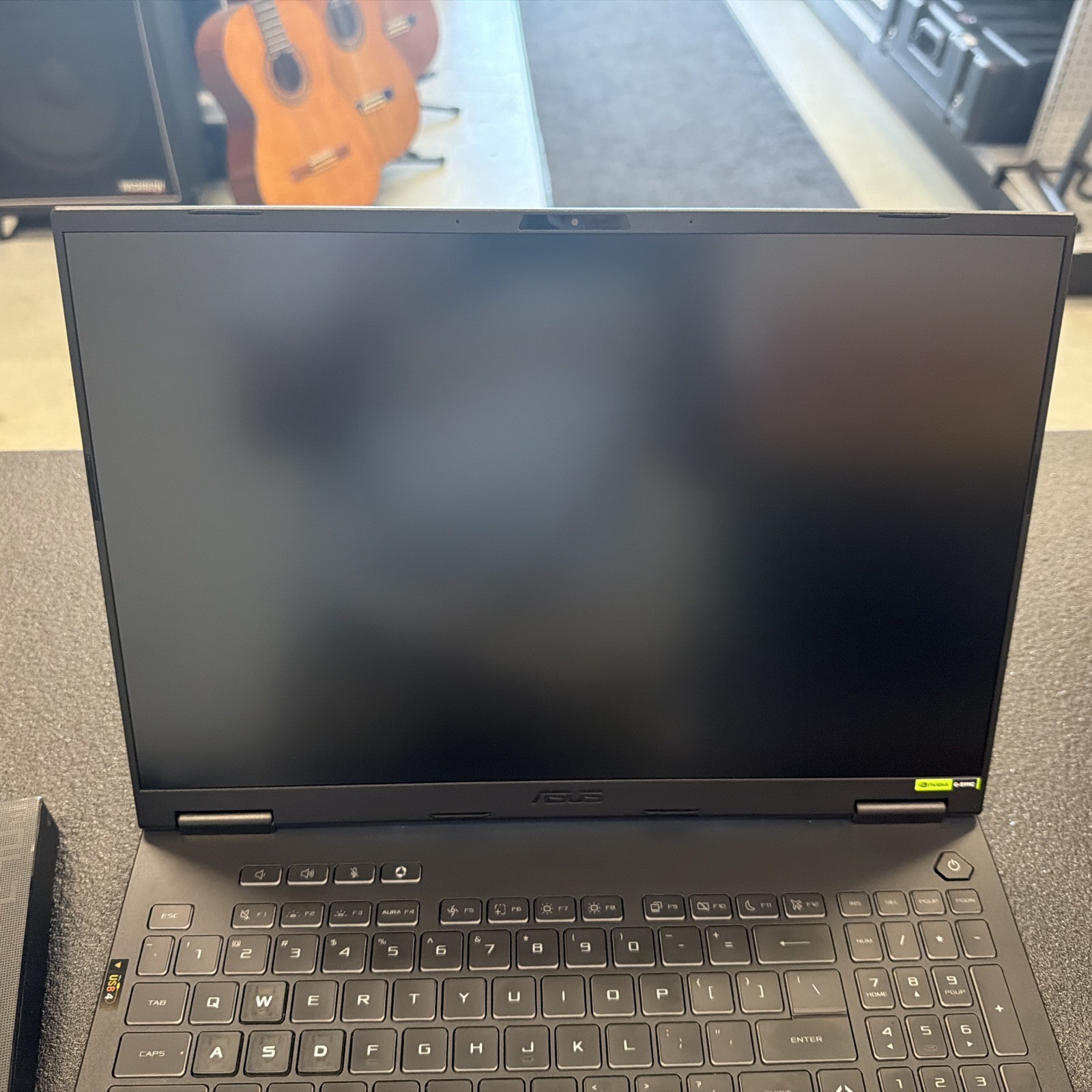 Asus TUF Gaming A16 FA608 Ryzen 9 270 RTX 5070 32GB 1TB Gaming Laptop w/ Charger