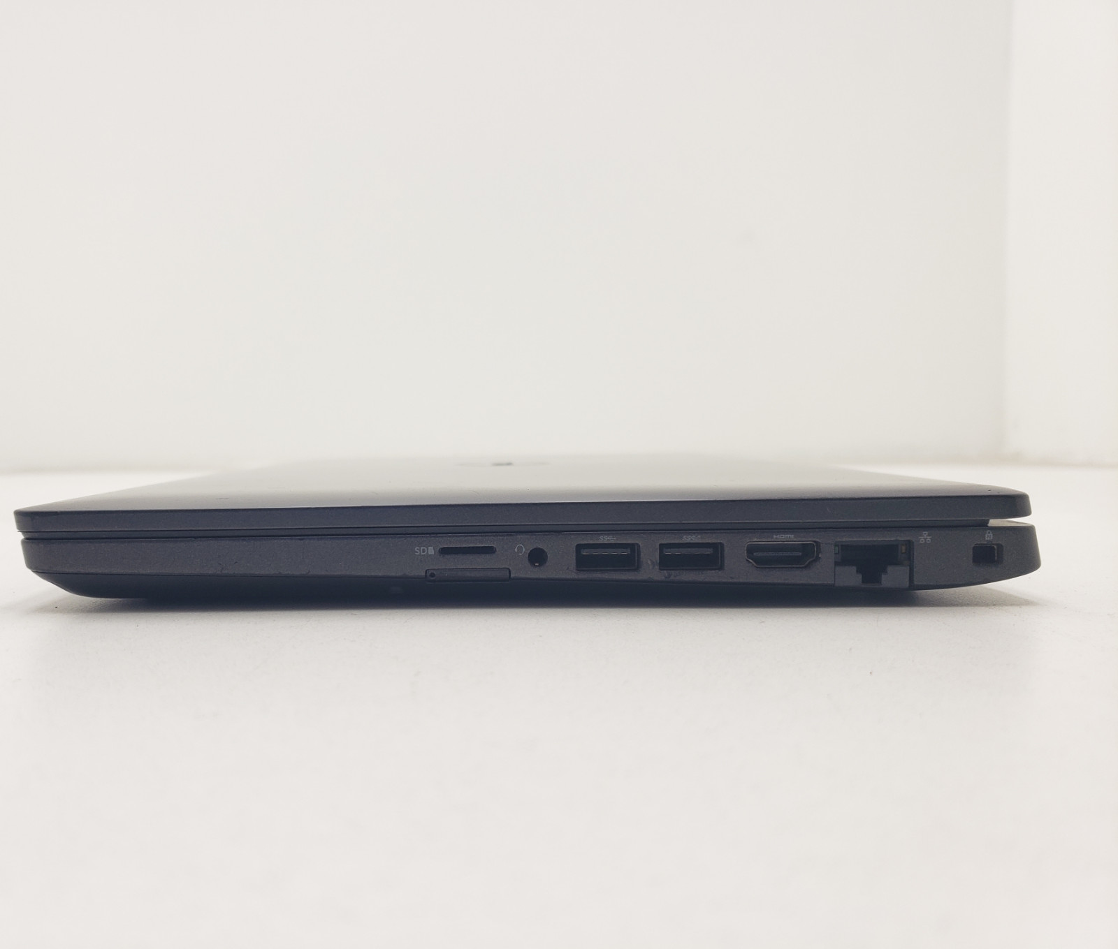 Dell Latitude 5400 Intel i7-8665U 16GB RAM 256GB SSD 14″ Win 11 Pro Laptop PC.