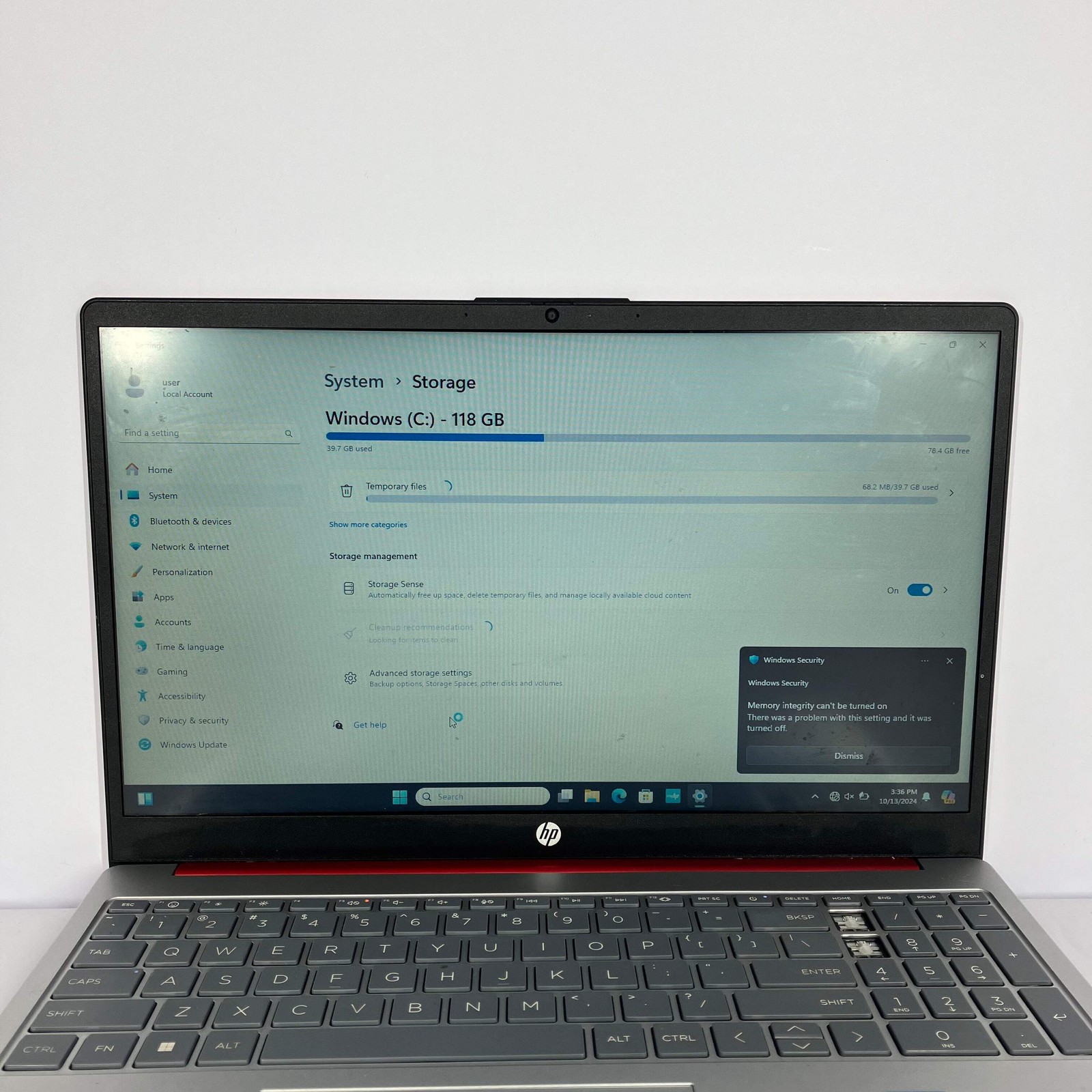 Broken HP Laptop 15-FD00083WM 15.6″ N200 1.0GHz 8GB RAM 128GB SSD Missing Keys