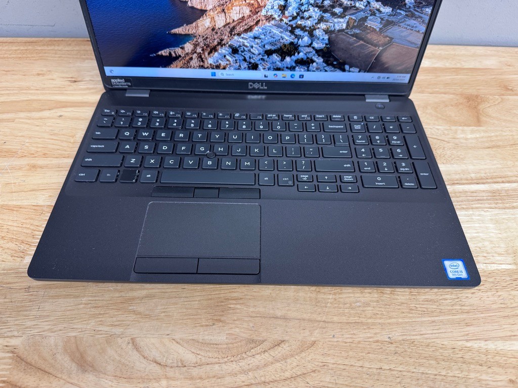 Dell Precision 3541 15.6” Laptop Intel Core i5, 256GB SSD, 8GB RAM, W11
