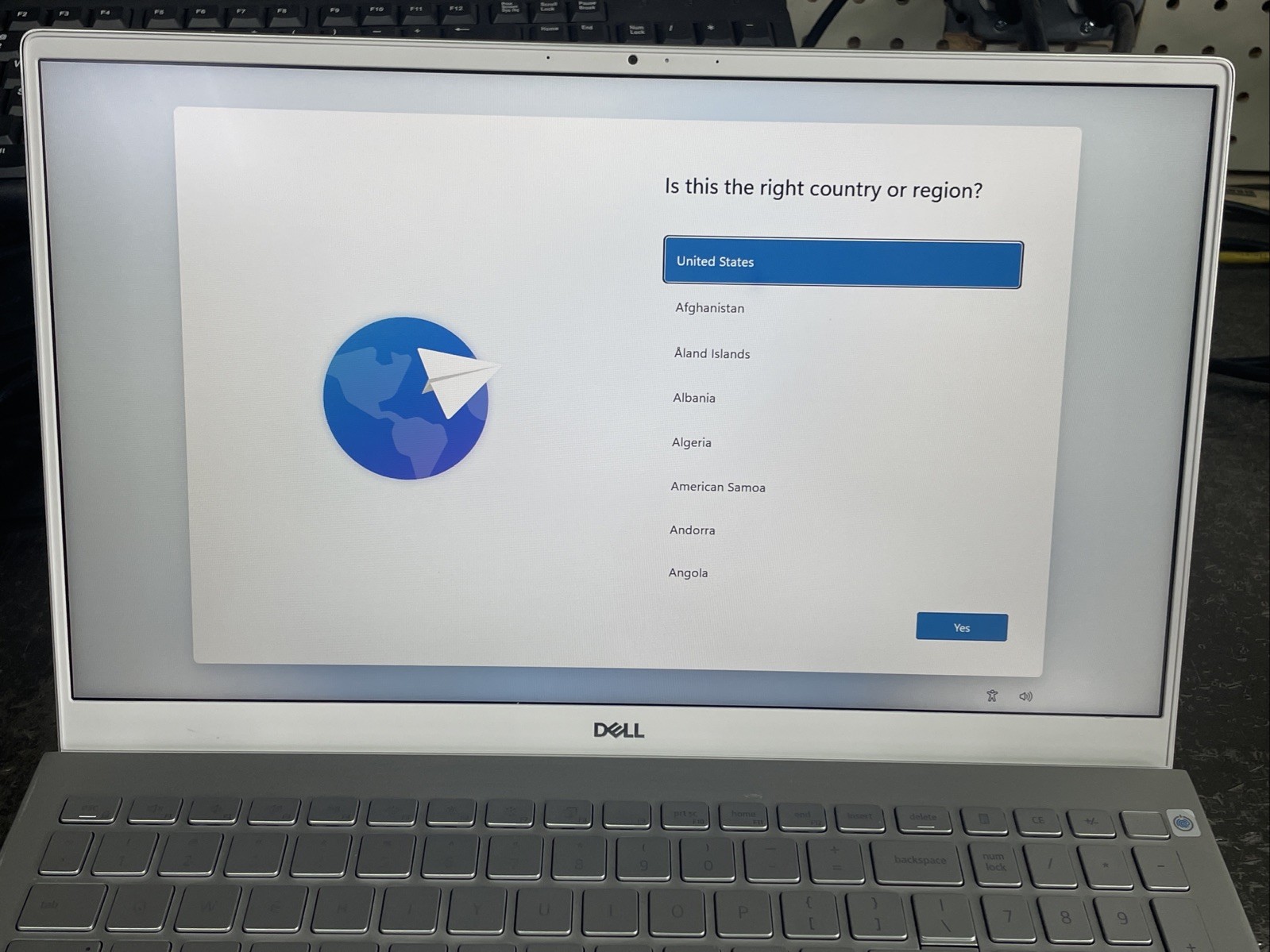 Dell Inspiron 15 5502 15″ FHD I5-1135G7 512GB SSD 16GB W11 Webcam FP Reader