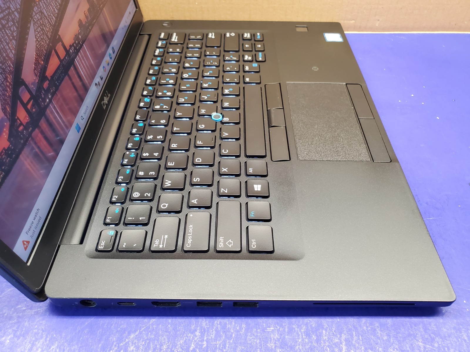 Dell Latitude 7490 Core i7-8650U@1.9GHz 16GBram 512ssd “Professionally Restored”