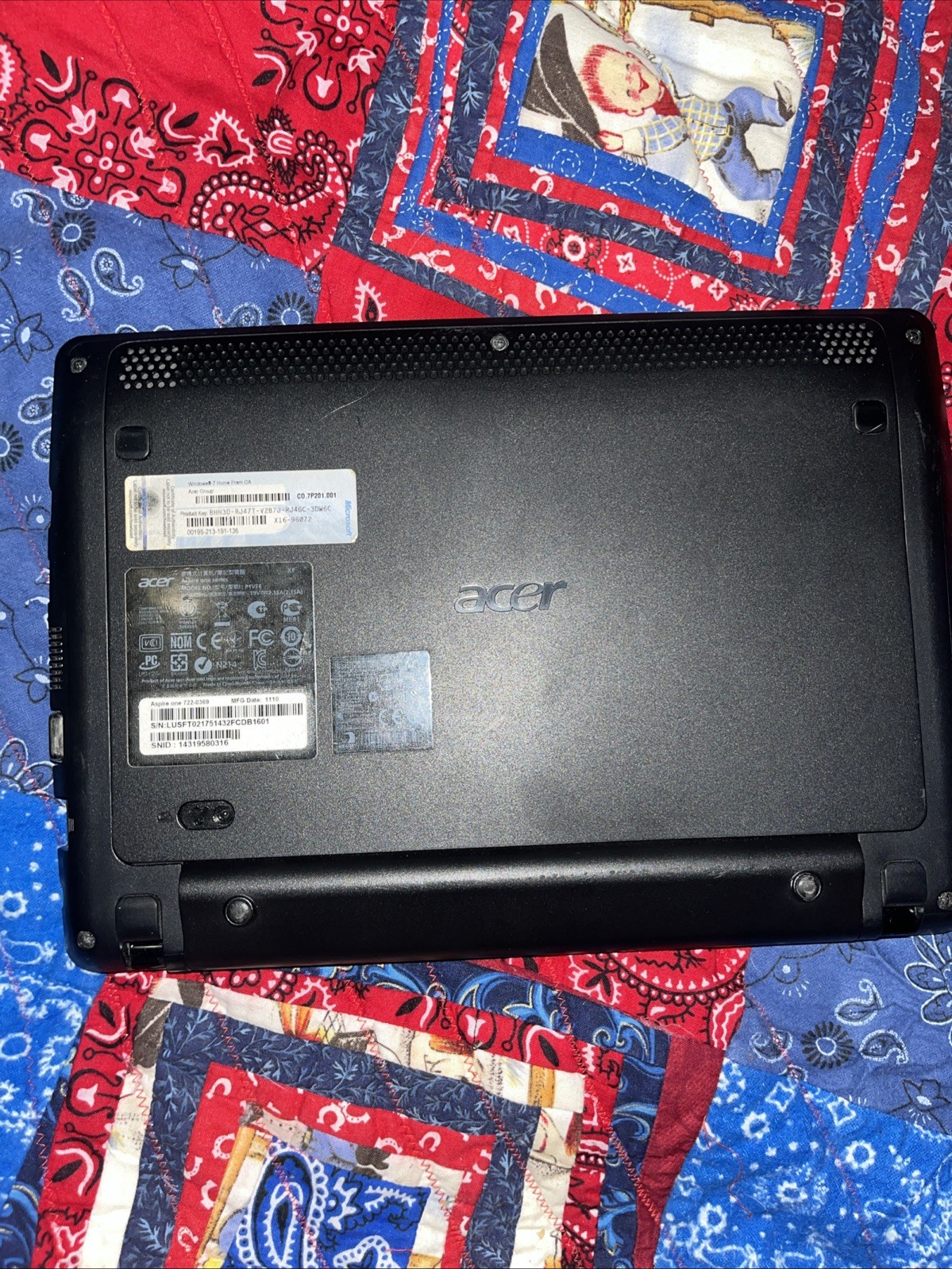 ACER Aspire One Mini Laptop Model ZG5 Blue NOT Tested And No Charger