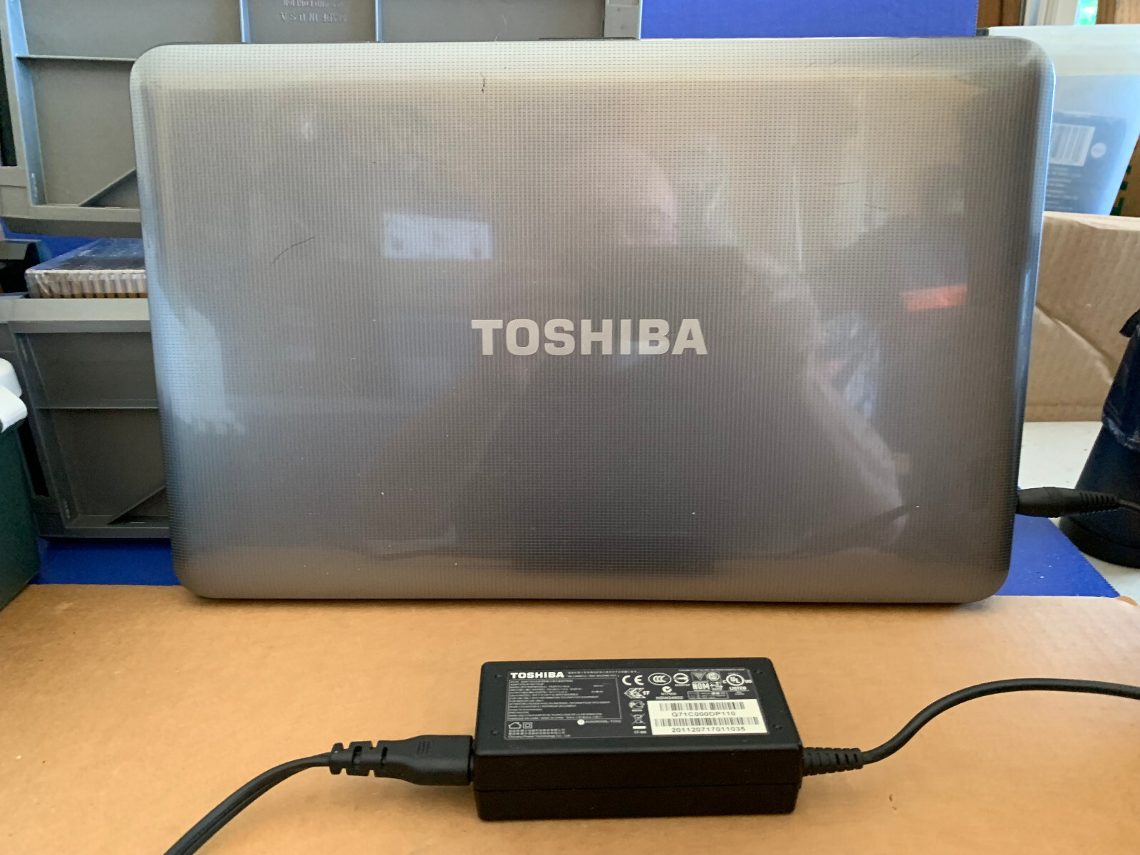 Toshiba Satellite Laptop C855-S5194 Intel Core i3-2.5 GHz, 4GB RAM, 640 GB HDD