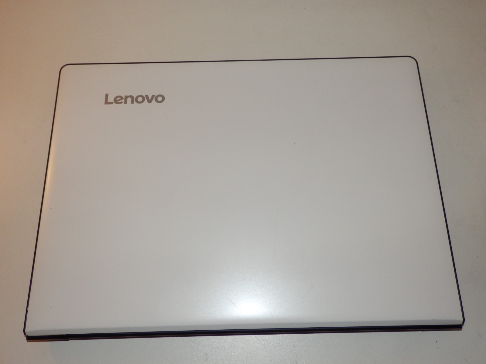 Lenovo IP 310-14ISK – Intel i3-6100U, 4GB Ram, 128GB SSD, HD 520, 14″ Part Faulty