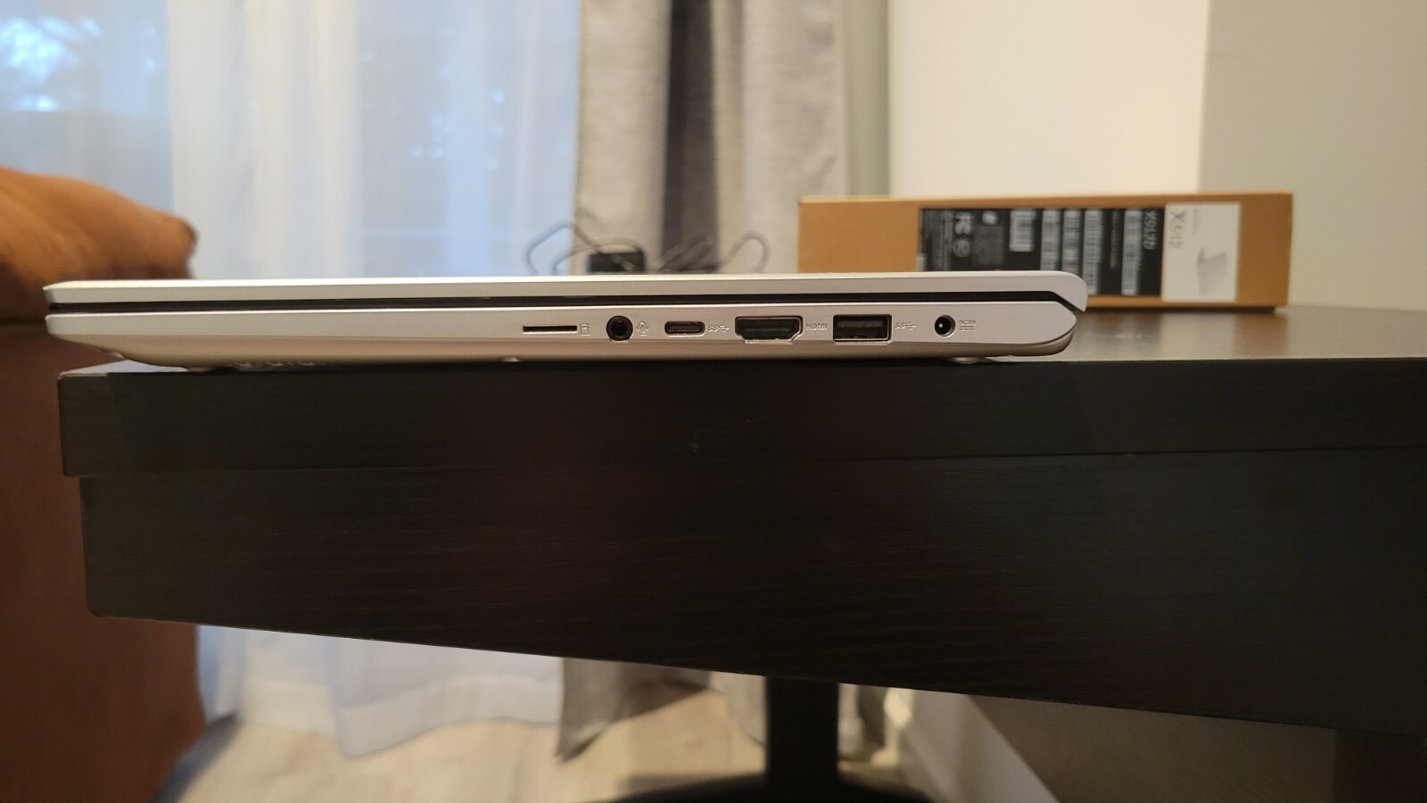 asus vivobook 15.6