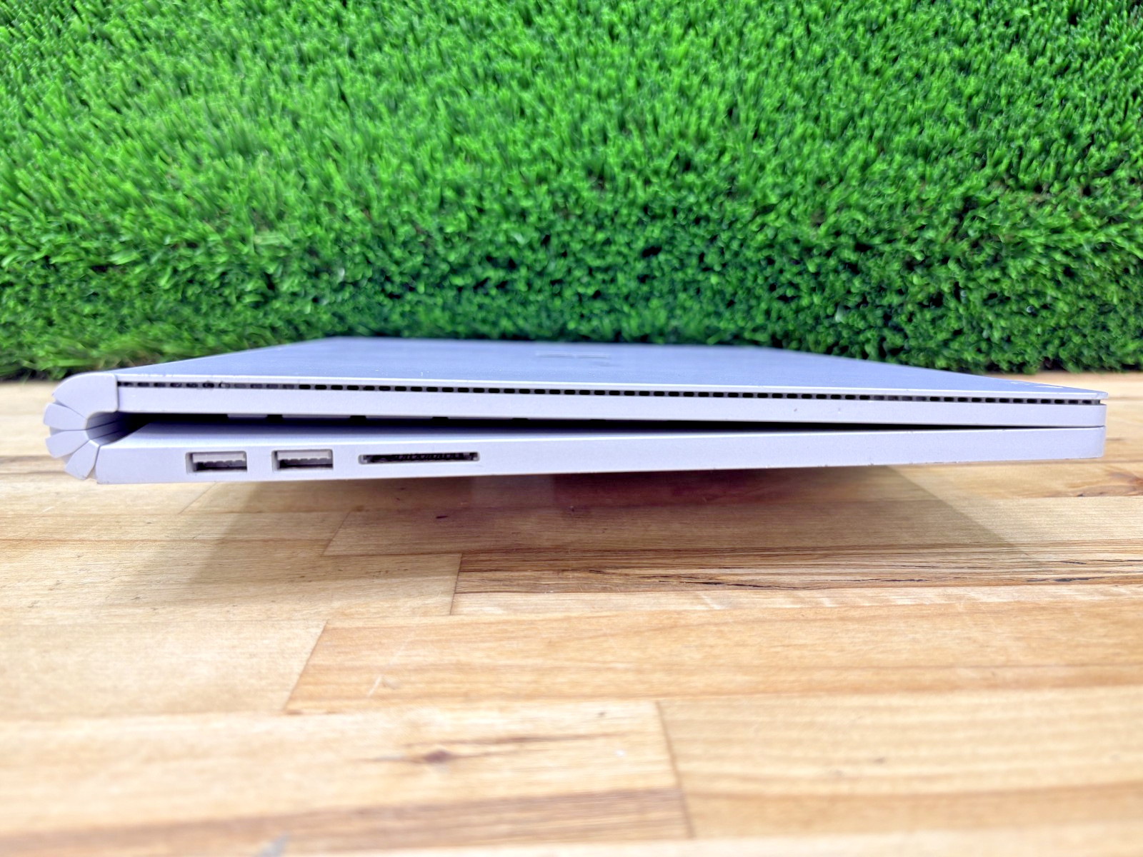 Microsoft Surface Book 2 Intel i7-8th Gen 1.90GHz 16GB RAM 512GB SSD Win 11 Pro*