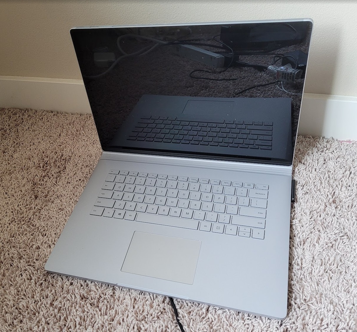 Microsoft Surface Book 2 15″ 512GB SSD Intel i7-8650U 16GB Nvidia GTX 1060 6GB