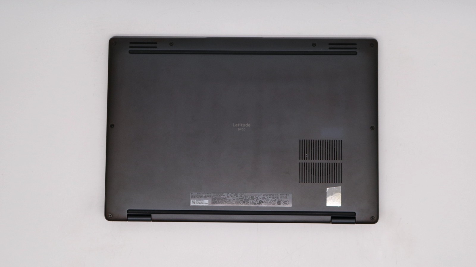 Dell Latitude 9430 14″ i7-1265u 32GB 1TB – Good