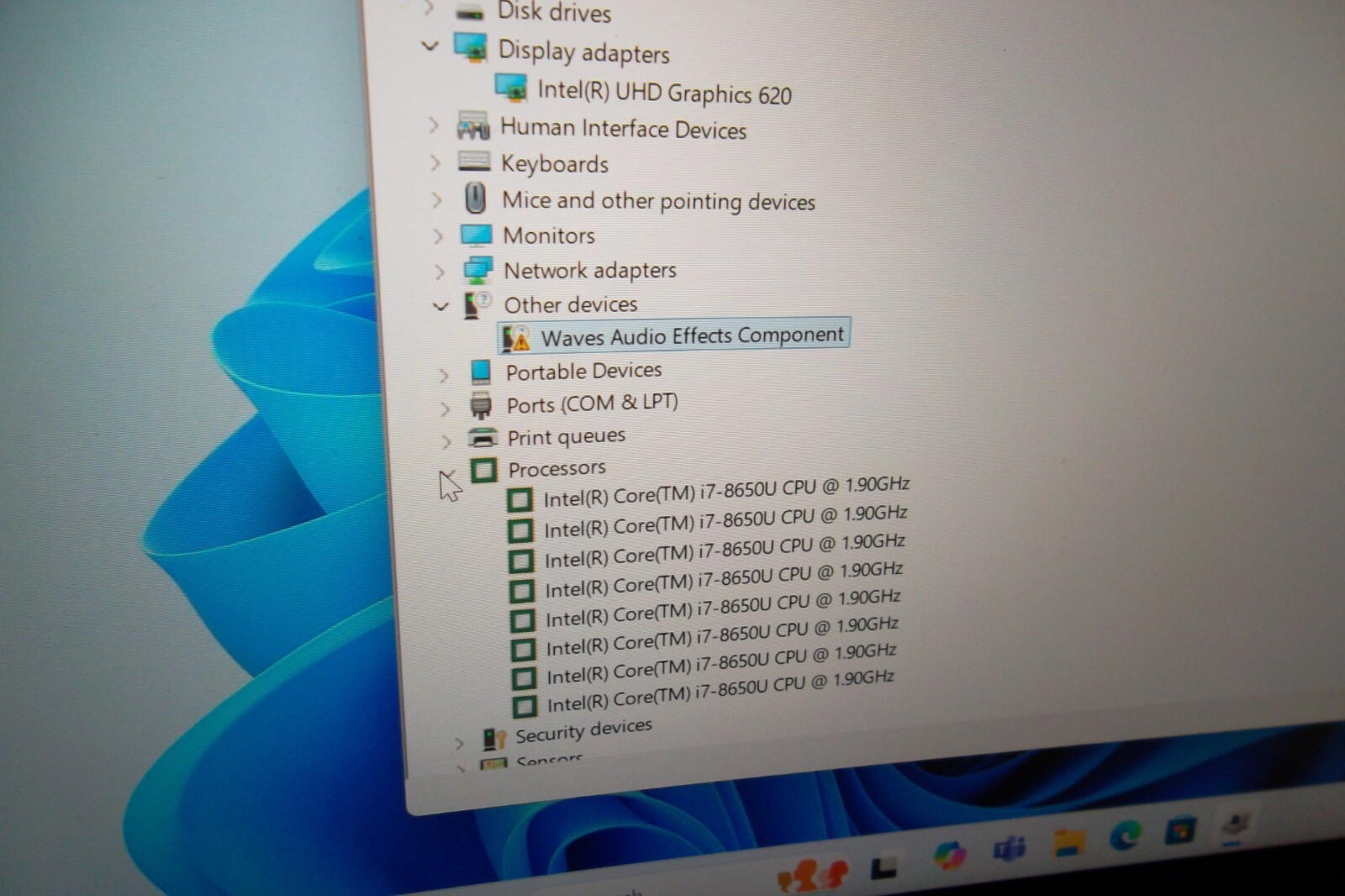Dell Latitude 7390 2-in-1 Intel i7-8650U 8GB Wi-Fi BT 256GB Webcam 1080p Touch