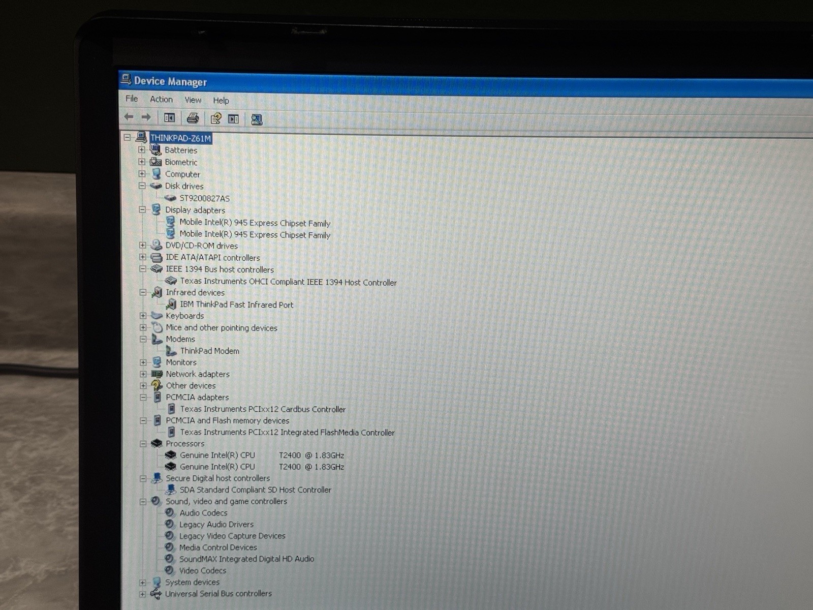Lenovo ThinkPad Z61M Intel Core Duo T2400 1.83GHz 2gb RAM 200gb HDD Windows XP