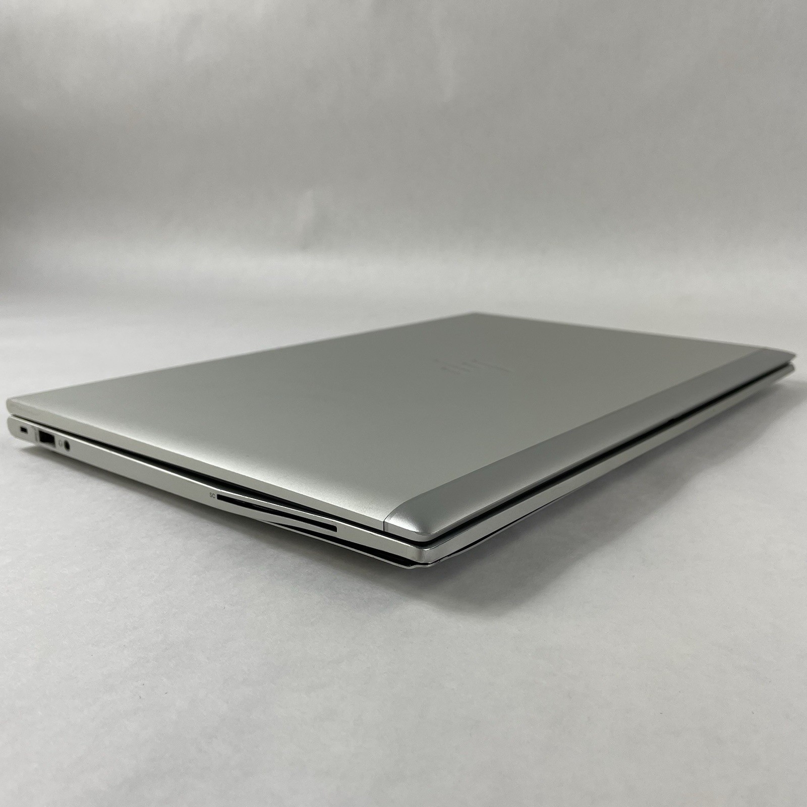 HP EliteBook 850 G7 15.6″ i5-10310U 1.70 GHz 8 GB RAM No SSD/OS/AC – Bad Corner