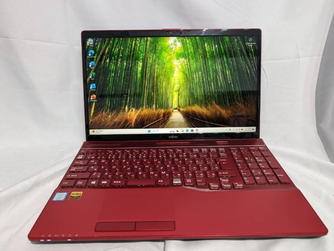 Fujitsu LIFEBOOK AH53/B3 8th generation i7 high speed SSD Notebook PC 17