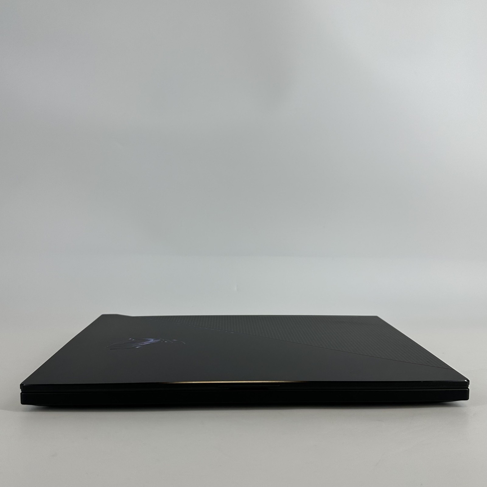 Asus ROG Zephyrus Duo 16 GX650 240Hz QHD+ TOUCH Ryzen 9 7945HX 64GB 2TB RTX 4090