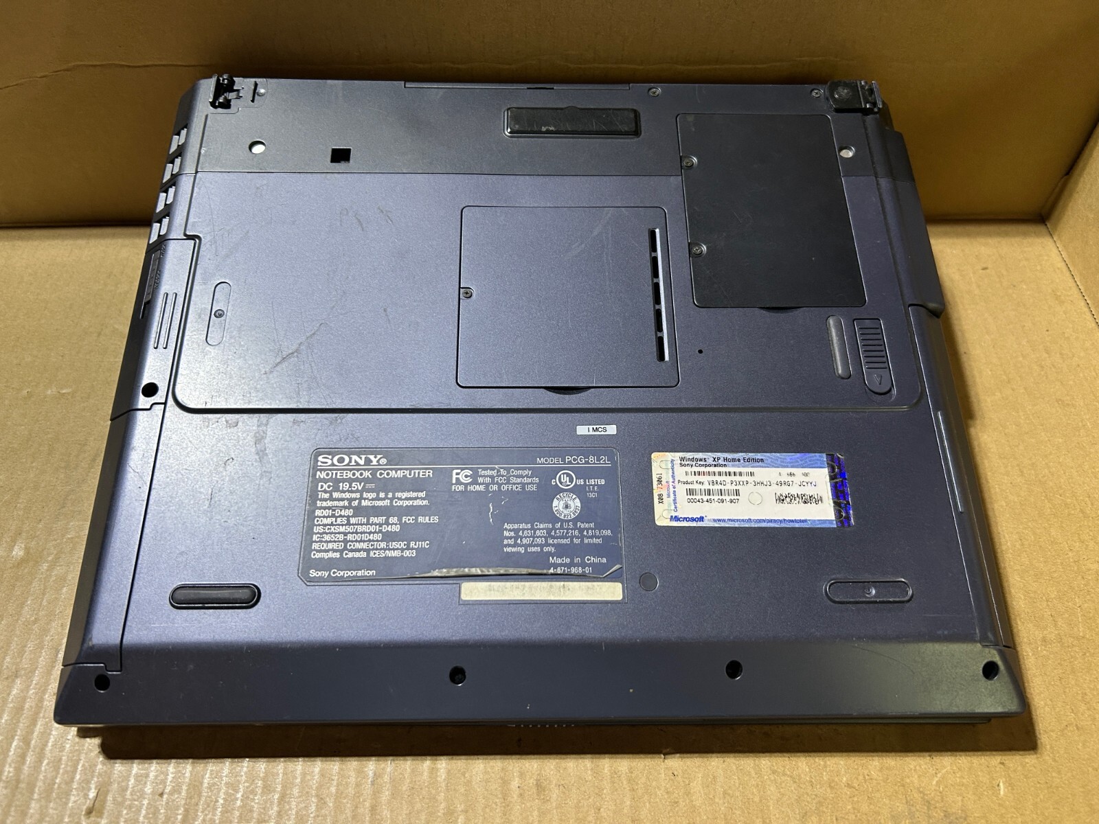 Used – Parts – Sony Vaio PCG-8L2L Laptop – Intel Pentium 4 – 1GB RAM – No HDD