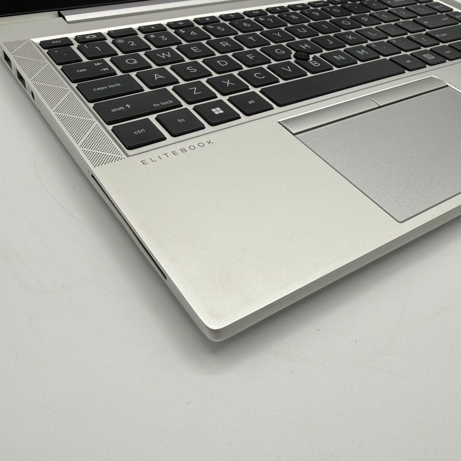 HP EliteBook 840 G8 14″ 3.0 GHz i7-1185G7 16GB RAM 256GB SSD Win 11 Pro Good
