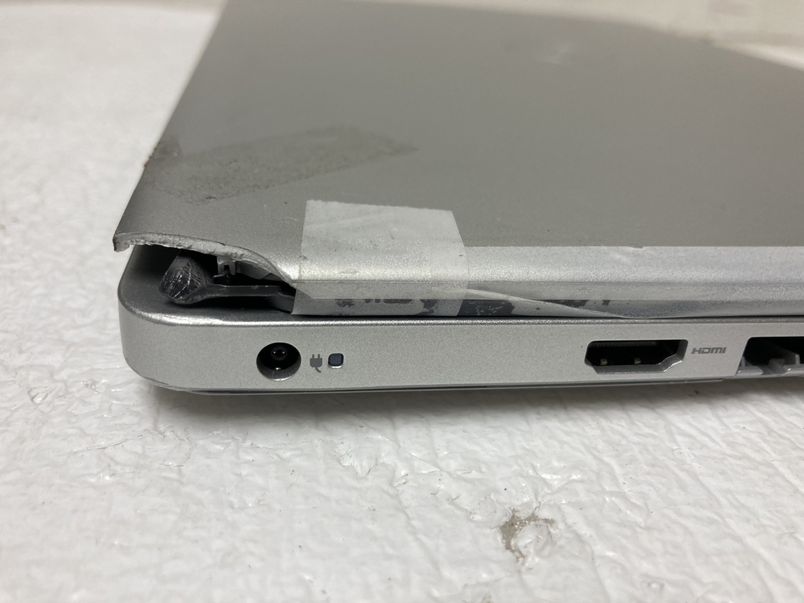 Dell Inspiron 15 5593 Intel i5-1035G1 8GB RAM NO SSD For Parts *READ