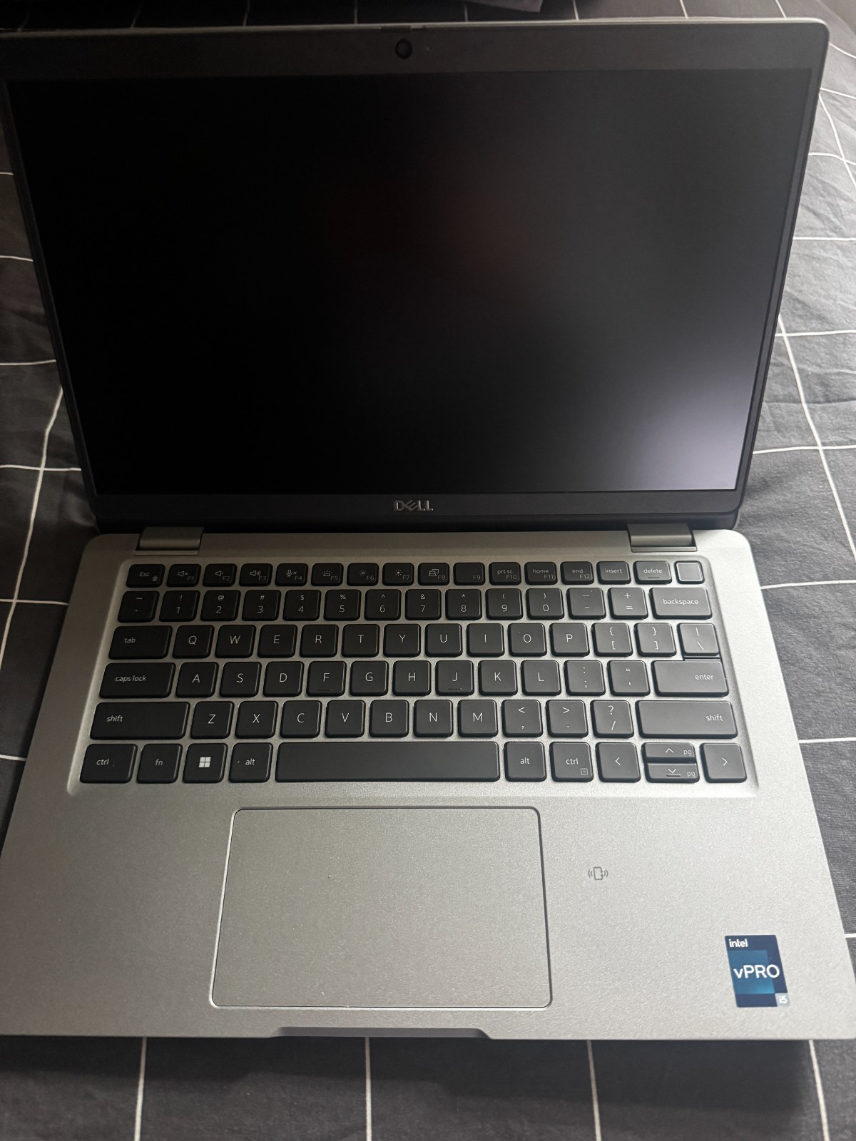 Dell Latitude 5330 15.6″ (256GB SSD, Intel Core i5 12th Gen., 4.70 GHz, 16GB)…