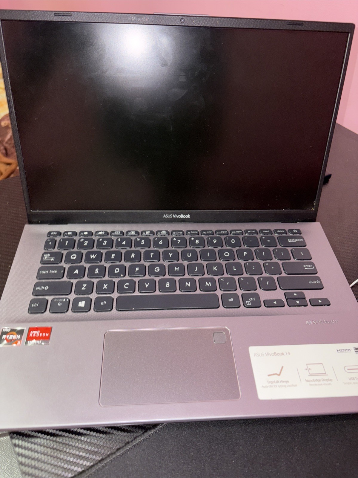 ASUS VivoBook 14 Laptop AMD Ryzen 3, 8GB Ram, 237GB
