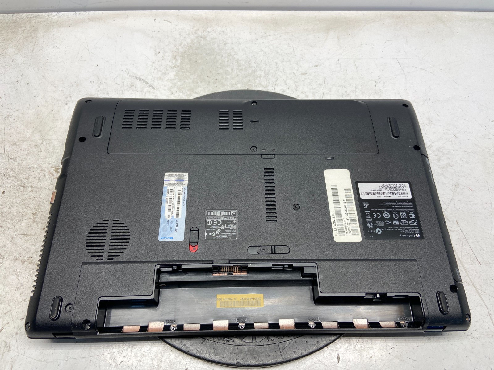 Gateway NV55C Intel Pentium P6100 2GHz 3 GB NO HDD