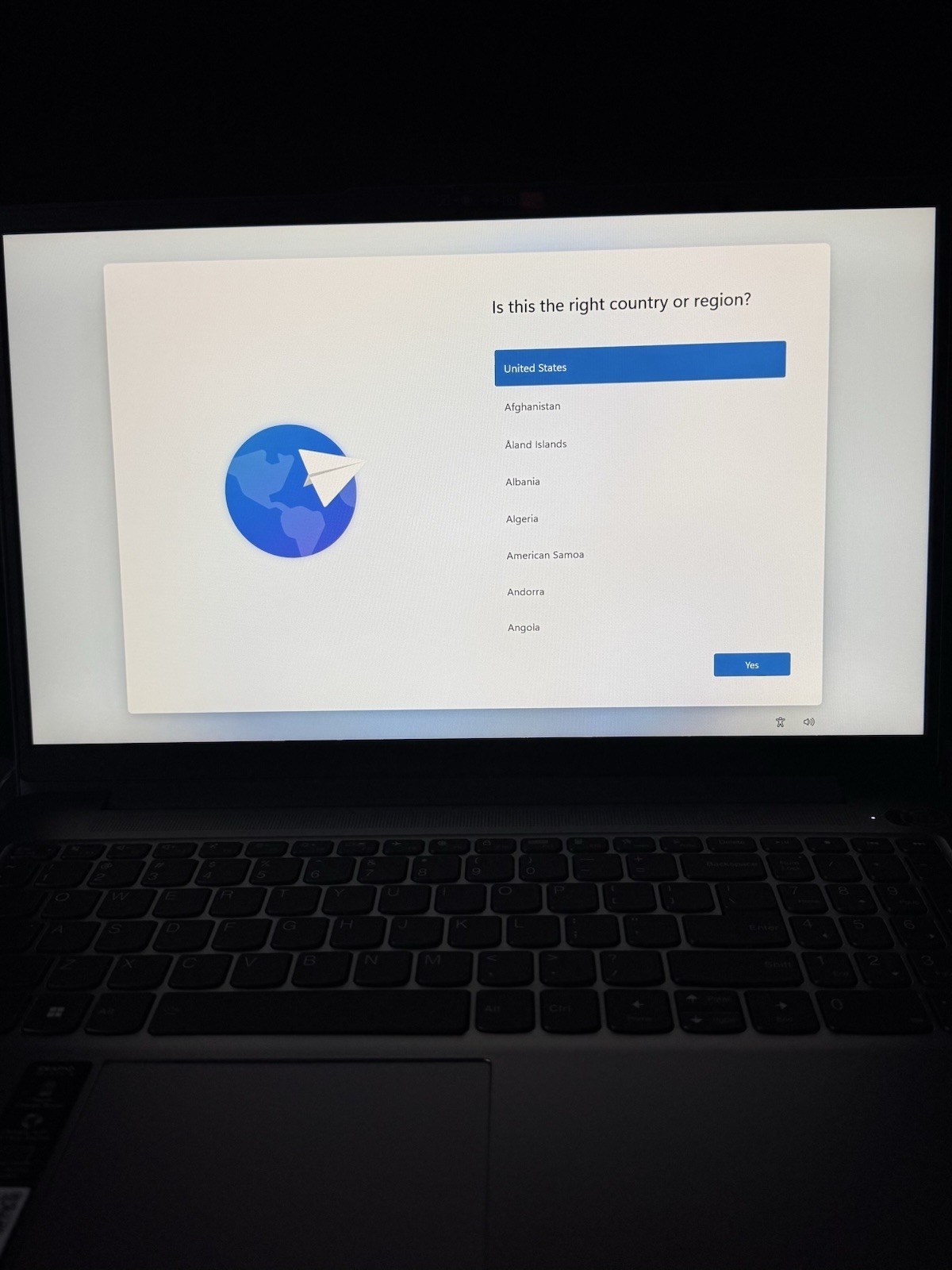 Lenovo IdeaPad Slim 3 15IRU8 I7-1355U 16GB RAM 1TB SSD 15.6 FHD Touchscreen W11