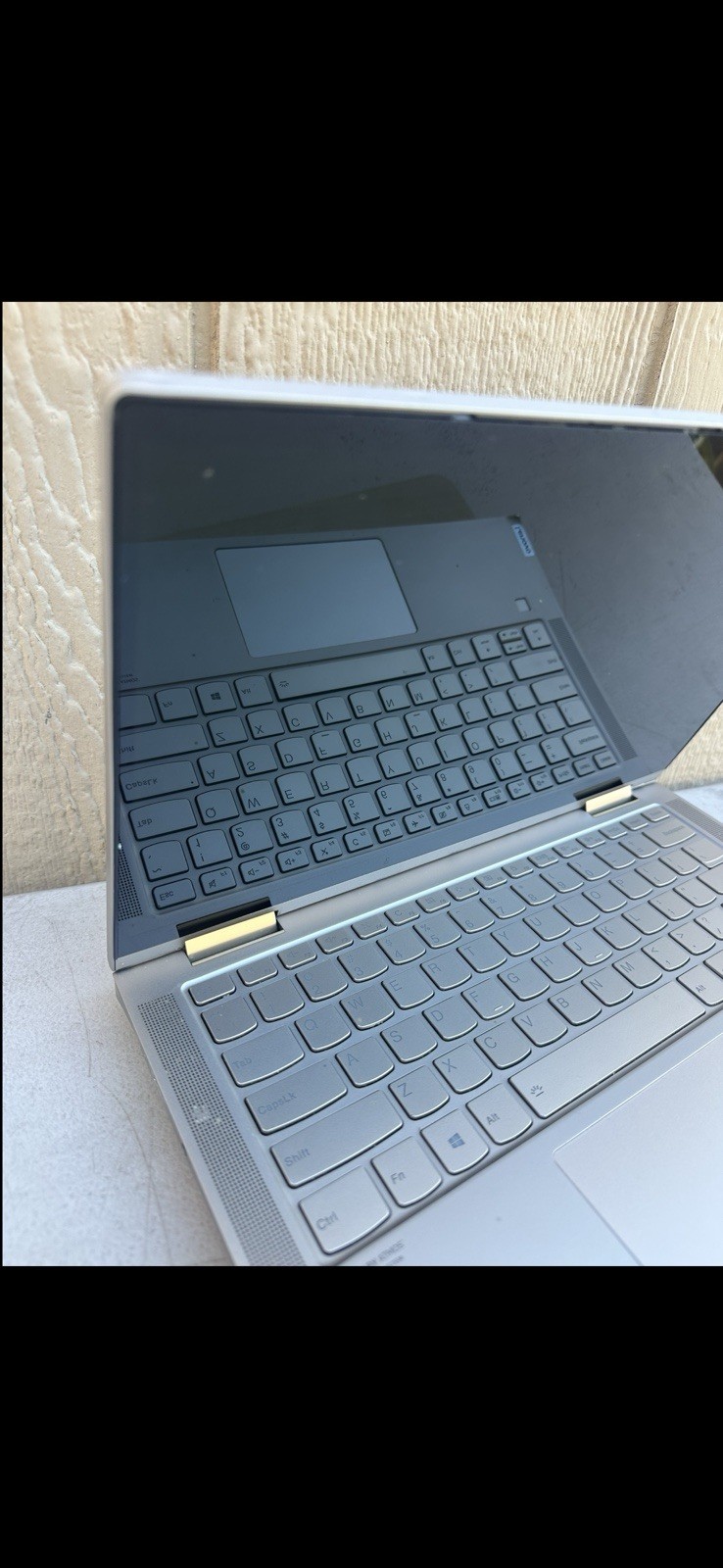 Lenovo Yoga C740-14IML 14″ Intel Laptop Corner Cracked Screen As Is Untested