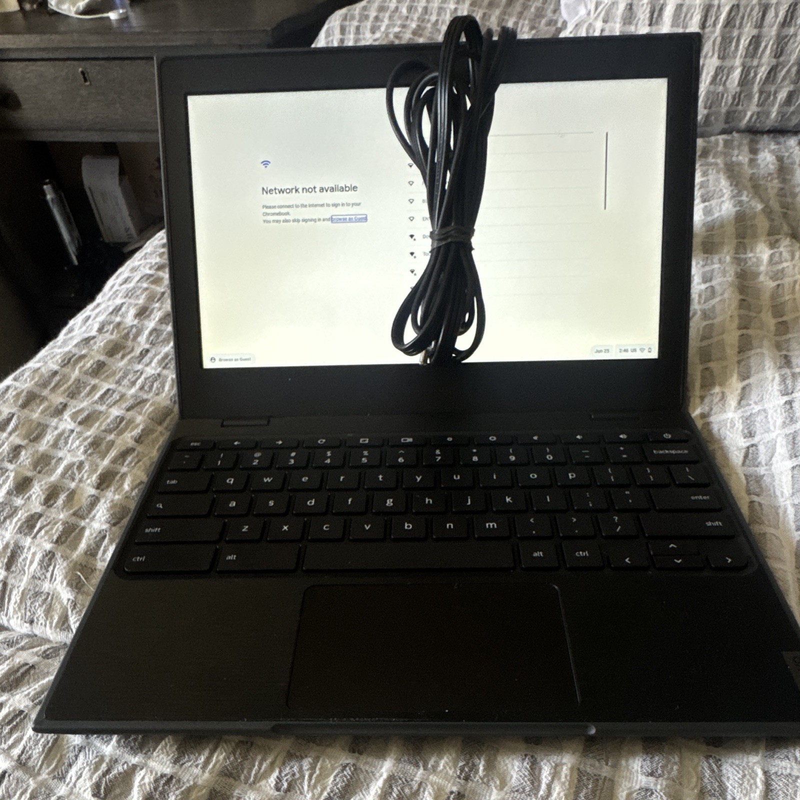 Lenovo 100e Chromebook 2nd Gen MTK 11.6in 4GB 32GB Chrome OS Black Charger
