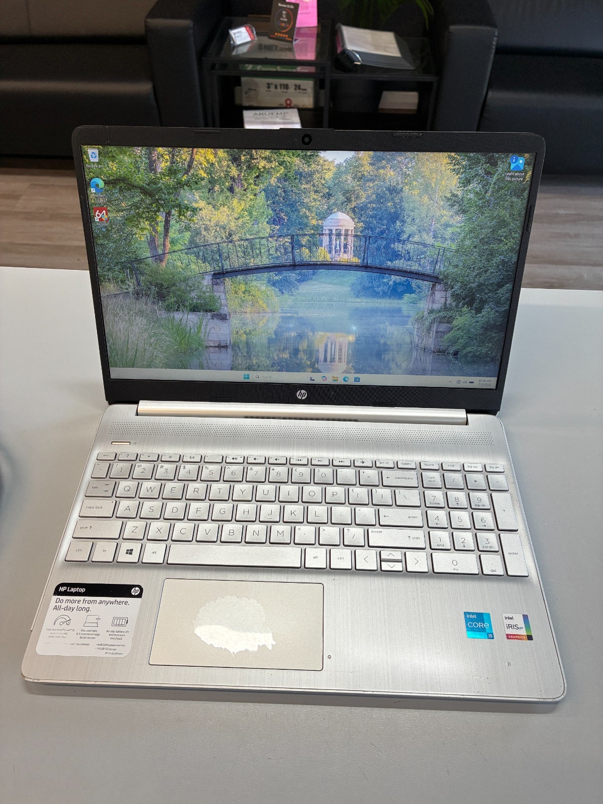 HP 15-dy2095wm: 15.6″ / i5-1135G7 / RAM 16Gb / SSD 256Gb / Win 11