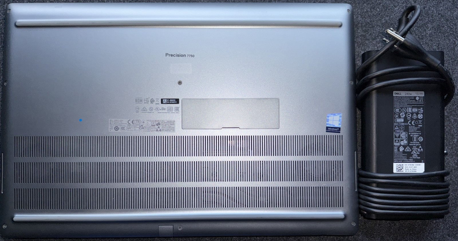 DELL PRECISION 7750 17.3″ i9-10885H 32GB (2)500GB SSD NVIDIA RTX 3000 WIN 11 PRO
