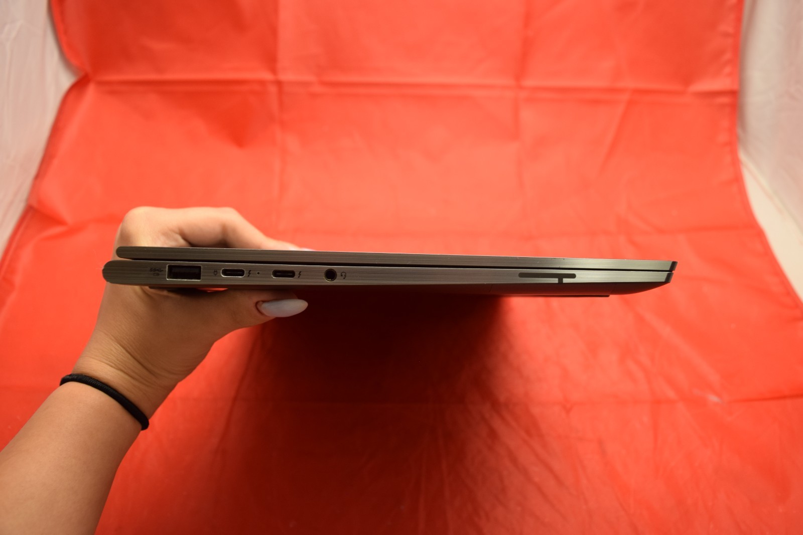 Lenovo Yoga C930-13IKB 13″ FHD Touch I7-8550U 256GB 12GB W11H + Pen