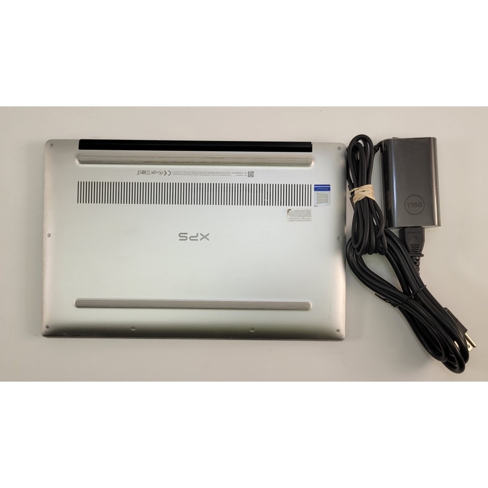 Dell XPS 13 7390 13.3″, i7-10710U – 16GB DDR4 – 512GB SSD